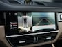 Porsche Cayenne 3.0 E-Hybrid NL-Auto | Dealeronderhouden | Panoramadak | 18 Wegs Memory Seats | Bose | 360 Camera | HUD | Achterasbesturing | Sport Chrono | Luchtvering | Soft Close | Ambiance Interieur |