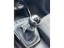 Kia Stonic 1.2 MPi ComfortLine Stoel/stuurverwarming, Parkeersensoren achter, Trekhaak, Bluetooth voorbereiding.