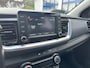 Kia Stonic 1.2 MPi ComfortLine Stoel/stuurverwarming, Parkeersensoren achter, Trekhaak, Bluetooth voorbereiding.