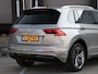 Volkswagen Tiguan R-Line 2.0 TSI 4Motion 180pk TREKHAAK | 19''LM | ADAPT. CC | STOELVERW. | CAMERA | ALCANTARA