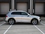 Volkswagen Tiguan R-Line 2.0 TSI 4Motion 180pk TREKHAAK | 19''LM | ADAPT. CC | STOELVERW. | CAMERA | ALCANTARA
