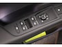 Volkswagen T-Roc 1.5 eTsi 150pk DSG R-Line First Edition Trekhaak Camera Stoelverwarming Keyless Virtual Cockpit Navigatie