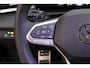 Volkswagen T-Roc 1.5 eTsi 150pk DSG R-Line First Edition Trekhaak Camera Stoelverwarming Keyless Virtual Cockpit Navigatie