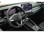 Volkswagen T-Roc 1.5 eTsi 150pk DSG R-Line First Edition Trekhaak Camera Stoelverwarming Keyless Virtual Cockpit Navigatie