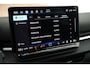 Volkswagen T-Roc 1.5 eTsi 150pk DSG R-Line First Edition Trekhaak Camera Stoelverwarming Keyless Virtual Cockpit Navigatie