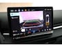 Volkswagen T-Roc 1.5 eTsi 150pk DSG R-Line First Edition Trekhaak Camera Stoelverwarming Keyless Virtual Cockpit Navigatie