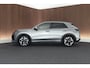 Volkswagen T-Roc 1.5 eTsi 150pk DSG R-Line First Edition Trekhaak Camera Stoelverwarming Keyless Virtual Cockpit Navigatie