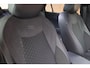 Volkswagen T-Roc 1.5 eTsi 150pk DSG R-Line First Edition Trekhaak Camera Stoelverwarming Keyless Virtual Cockpit Navigatie