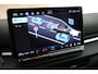 Volkswagen T-Roc 1.5 eTsi 150pk DSG R-Line First Edition Trekhaak Camera Stoelverwarming Keyless Virtual Cockpit Navigatie