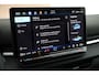 Volkswagen T-Roc 1.5 eTsi 150pk DSG R-Line First Edition Trekhaak Camera Stoelverwarming Keyless Virtual Cockpit Navigatie