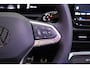 Volkswagen T-Roc 1.5 eTsi 150pk DSG R-Line First Edition Trekhaak Camera Stoelverwarming Keyless Virtual Cockpit Navigatie
