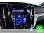 Volvo V60 2.0 T8 Recharge AWD R-Design | Uitklap. Trekhaak | Panorama dak | CarPlay | Pilot Assist | Blind Spot |