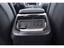 Volvo V60 2.0 T8 Recharge AWD R-Design | Uitklap. Trekhaak | Panorama dak | CarPlay | Pilot Assist | Blind Spot |