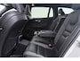 Volvo V60 2.0 T8 Recharge AWD R-Design | Uitklap. Trekhaak | Panorama dak | CarPlay | Pilot Assist | Blind Spot |