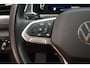 Volkswagen T-Roc 1.5 TSI 150pk DSG Style Trekhaak Camera Stoelverwarming Massage Virtual Cockpit Navigatie