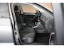 Volkswagen T-Roc 1.5 TSI 150pk DSG Style Trekhaak Camera Stoelverwarming Massage Virtual Cockpit Navigatie