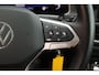 Volkswagen T-Roc 1.5 TSI 150pk DSG Style Trekhaak Camera Stoelverwarming Massage Virtual Cockpit Navigatie