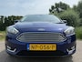 Ford Focus Wagon 1.0 Titanium | 1e Eigenaar | Apple CarPlay/Android Auto | Trekhaak | Navi | Clima | 16" Velgen | PDC | Cruise |