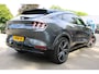Ford Mustang Mach-E Extended First Edition AWD 98 kWh | NL-AUTO! | 1E EIGENAAR! | SOH 93,5% | PANODAK | 360° CAMERA | ADAPTIVE CRUISE | DODE HOEK | B&O | WINTERPACK | LANE ASSIST | PARK SENS V+A | DEALER OH!