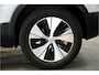 Volvo XC40 1.5 T5 193kW/262pk DCT7 Recharge Business Pro ADAPT.CRUISE + PILOT ASSIST + STOELVERWARMING + CAMERA + STUURVERWARMING + KEYLESS ENTRY&GO + CLIMA + BLIS + LANE ASSIST + VOORRUITVERWARMING + PARKSENSOREN V&A + 18" LM-VELGEN!!