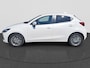 Mazda 2 1.5 Skyactiv-G Luxury | NL-Auto | Apple Carplay-Android Auto | Climate Control | Cruise Control | Stuurwiel en Stoel Verwarming | LM-velgen | Parkeersensoren | 1e Eigenaar | Dealer onderhouden |