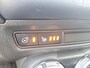 Mazda 2 1.5 Skyactiv-G Luxury | NL-Auto | Apple Carplay-Android Auto | Climate Control | Cruise Control | Stuurwiel en Stoel Verwarming | LM-velgen | Parkeersensoren | 1e Eigenaar | Dealer onderhouden |