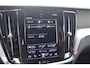 Volvo V60 T8 Recharge AWD R-Design | 360° Camera | Stoelverwarming | H/K | Pilot Assist | Glossy Black | 20 Inch