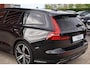 Volvo V60 T8 Recharge AWD R-Design | 360° Camera | Stoelverwarming | H/K | Pilot Assist | Glossy Black | 20 Inch