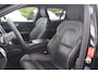 Volvo V60 T8 Recharge AWD R-Design | 360° Camera | Stoelverwarming | H/K | Pilot Assist | Glossy Black | 20 Inch