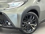 Toyota Aygo X 1.0 VVT-i MT Premium OPEN DAK | TWO TONE | NAVIGATIE | ZEER LUXE!