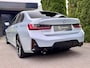 BMW 3-Serie 318i M Sport Brooklyn Grau Pano H/K Hud 360° 1e Eigenaar