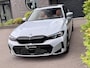 BMW 3-Serie 318i M Sport Brooklyn Grau Pano H/K Hud 360° 1e Eigenaar