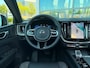 Volvo XC60 2.0 T8 Plug-in hybrid AWD Ultra Black Edition 455pk Luchtvering / 21inc / Head Up Display