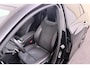 Mercedes-Benz A-klasse 180 Aut. Business Solution AMG Pano-dak Sfeerverlichting Stoelverw.