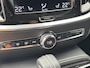 Volvo V60 2.0 T6 Plug-in hybrid AWD LONG RANGE Ultimate Dark / AndroidAuto/Applecarplay / Stoel en Stuurverwarming / Harman Kardon / Elektrisch verstelbare stoelen met Memory /