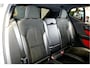 Volvo XC40 2.0 T4 140kW/190pk Aut8 R-Design PANORAMADAK + EL.TREKHAAK + BI-TONE + CRUISE CONTROL + EL.SPORTSTOELEN + LEER/ALCANTARA + STOELVERWARMING + FULL LED + KEYELSS ENTRY&GO + CAMERA + BLIS + LANE ASSIST + PARKSENSOREN + 19" LM-VELGEN + NIEUWE BANDEN!!