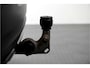 Volvo XC40 2.0 T4 140kW/190pk Aut8 R-Design PANORAMADAK + EL.TREKHAAK + BI-TONE + CRUISE CONTROL + EL.SPORTSTOELEN + LEER/ALCANTARA + STOELVERWARMING + FULL LED + KEYELSS ENTRY&GO + CAMERA + BLIS + LANE ASSIST + PARKSENSOREN + 19" LM-VELGEN + NIEUWE BANDEN!!