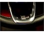 Volvo XC40 2.0 T4 140kW/190pk Aut8 R-Design PANORAMADAK + EL.TREKHAAK + BI-TONE + CRUISE CONTROL + EL.SPORTSTOELEN + LEER/ALCANTARA + STOELVERWARMING + FULL LED + KEYELSS ENTRY&GO + CAMERA + BLIS + LANE ASSIST + PARKSENSOREN + 19" LM-VELGEN + NIEUWE BANDEN!!