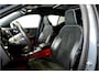 Volvo XC40 2.0 T4 140kW/190pk Aut8 R-Design PANORAMADAK + EL.TREKHAAK + BI-TONE + CRUISE CONTROL + EL.SPORTSTOELEN + LEER/ALCANTARA + STOELVERWARMING + FULL LED + KEYELSS ENTRY&GO + CAMERA + BLIS + LANE ASSIST + PARKSENSOREN + 19" LM-VELGEN + NIEUWE BANDEN!!
