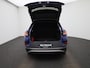 Volkswagen ID.4 Pro 77 kWh 204 PK| Warmtepomp | Trekhaak | Panoramadak | Navigatie Pro | Elektrische Voorstoelen | 360 Camera | Head-Updisplay | Parkeersensoren | Stoelverwarming | Stuurwielverwarming