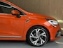 Renault Clio 1.0 TCe 100pk R.S. Line | Groot Navi | Camera | Carplay | 17 inch | Sport stoelen | 100% onderhouden!