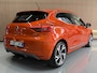 Renault Clio 1.0 TCe 100pk R.S. Line | Groot Navi | Camera | Carplay | 17 inch | Sport stoelen | 100% onderhouden!