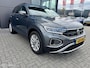 Volkswagen T-Roc 1.5 TSI Life Edition 150 PK | TREKHAAK | CAMERA | KEYLESS | ACC | NAVIGATIE | IQ.DRIVE