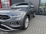 Volkswagen T-Roc 1.5 TSI Life Edition 150 PK | TREKHAAK | CAMERA | KEYLESS | ACC | NAVIGATIE | IQ.DRIVE