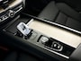 Volvo XC60 T6 Plug-in hybrid AWD Plus Dark | Panoramadak | 360° camera | Head-up display | Harman Kardon | Stoel- en stuurverwarming | Trekhaak