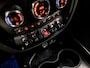 MINI Clubman 1.5 Cooper Chili Automaat (GROOT NAVI, CLIMATE, STOELVERWARMING, HARMAN/KARDON, LEDER, SPORTSTOELEN, GETINT GLAS, PARKEERSENSOREN, NIEUWSTAAT)