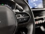 Peugeot 2008 1.2 PureTech Sport 131Pk Automaat (APPLE CARPLAY, GROOT NAVI, LM VELGEN, SPORTSTOELEN, PARKEERSENSOREN, LANE ASSIST, NIEUWSTAAT)
