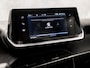 Peugeot 2008 1.2 PureTech Sport 131Pk Automaat (APPLE CARPLAY, GROOT NAVI, LM VELGEN, SPORTSTOELEN, PARKEERSENSOREN, LANE ASSIST, NIEUWSTAAT)