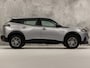 Peugeot 2008 1.2 PureTech Sport 131Pk Automaat (APPLE CARPLAY, GROOT NAVI, LM VELGEN, SPORTSTOELEN, PARKEERSENSOREN, LANE ASSIST, NIEUWSTAAT)