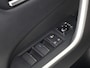 Toyota RAV4 2.5 HYBRID 4WD DYNAMIC PACK GARANTIE TOT 05-2031! SLECHTS 39.000 KM! 1650 KG TREKGEWICHT. STUUR & STOELVERWARMING . NAVIGATIE .PDC V & A .